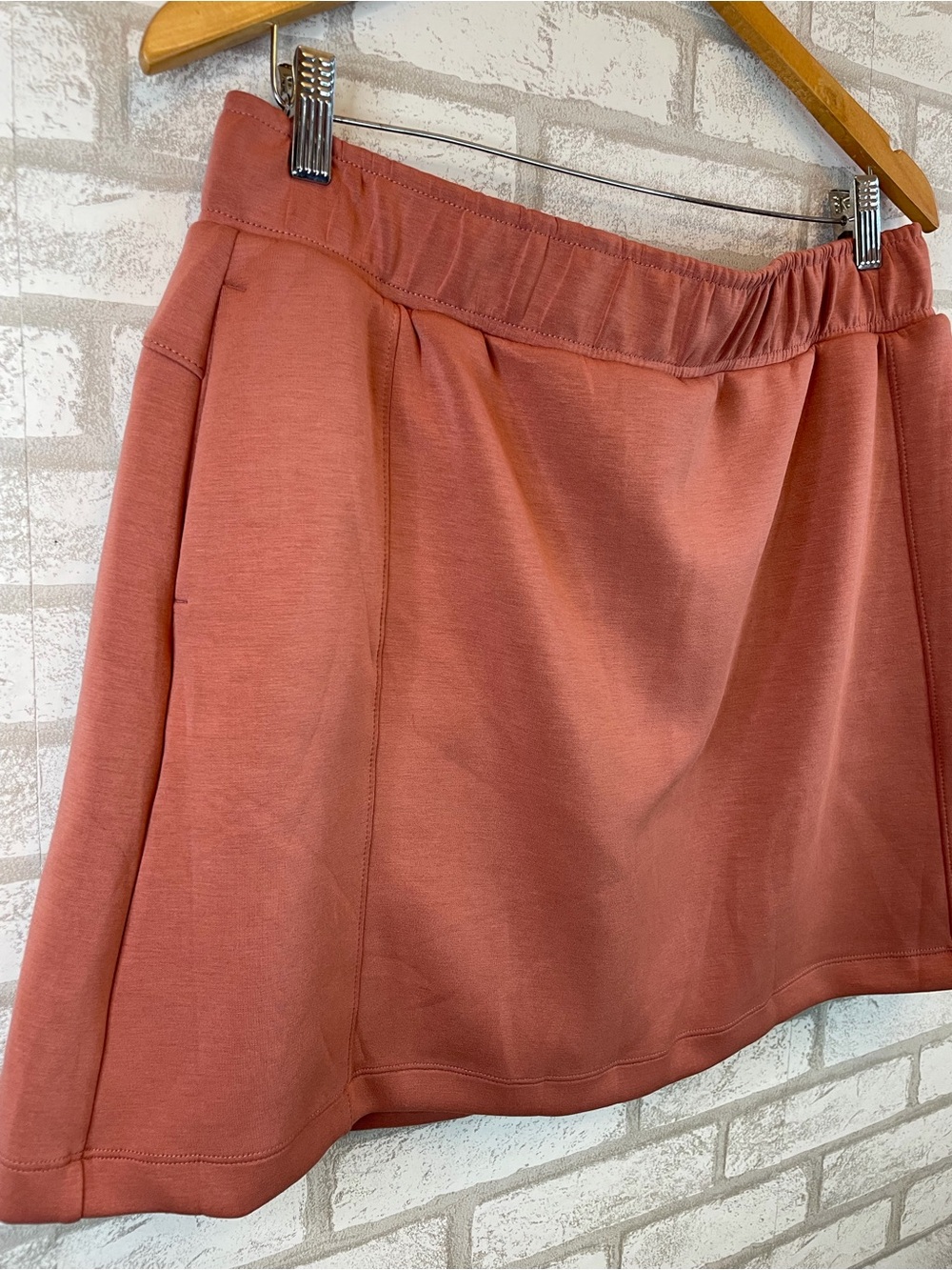 Mondetta Performance Skirt with Built-In Shorts Terracotta Orange Size L - Picture 3 of 9